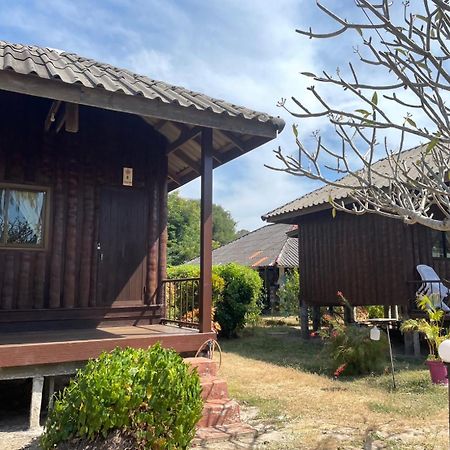 Happy Days Resort Ко Мак Екстериор снимка